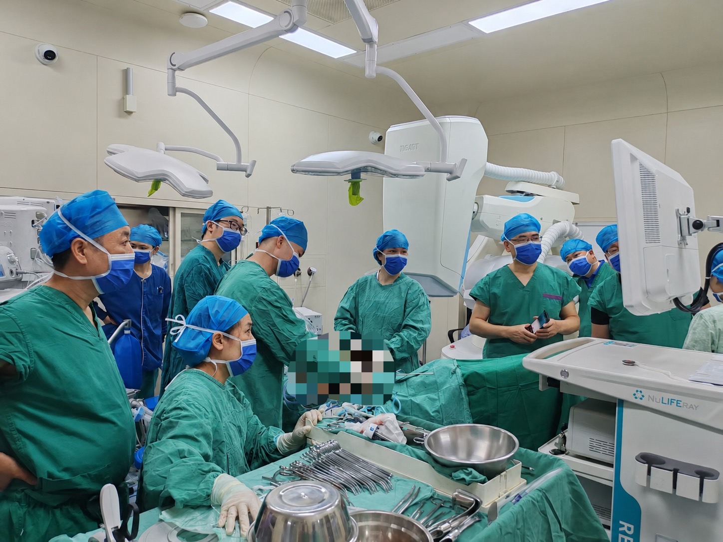 Another Minimally Invasive Laparoscopic IORT Procedure for Rectal Cancer Completed with Fluorescence Guidance