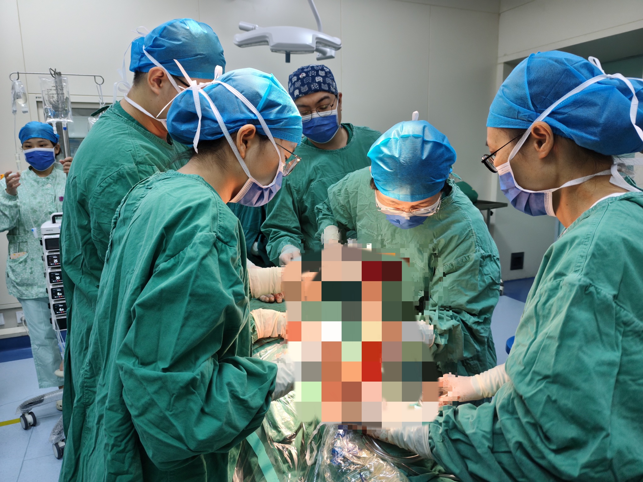 湖南首例！南华大学附一院顺利完成口咽癌术中放疗