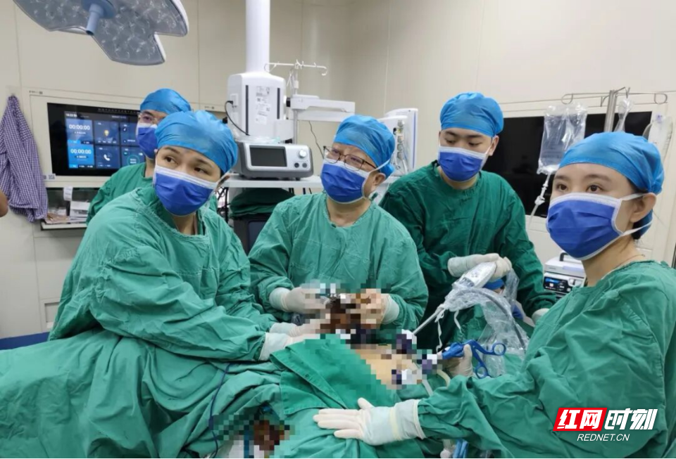 Repost: First Laparoscopic IORT for Rectal Cancer Completed, Adding a New Tool for Precision Medicine
